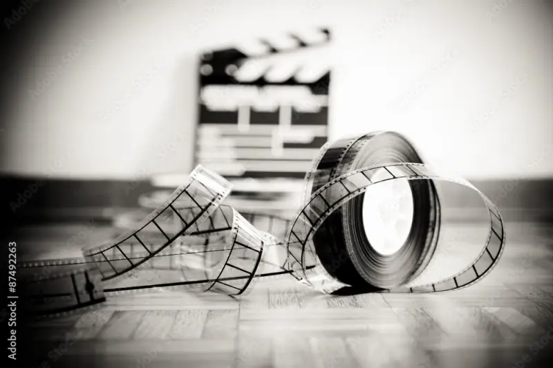 电影场记板与拍摄现场 - 暗网吃瓜